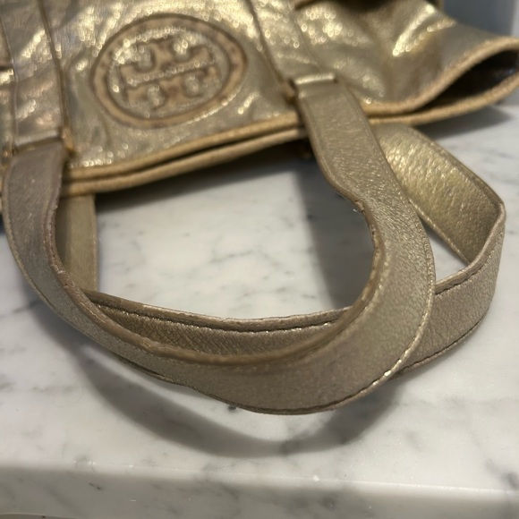 Tory Burch Gold Metallic Leather Tote Bag - Picture 13 of 14